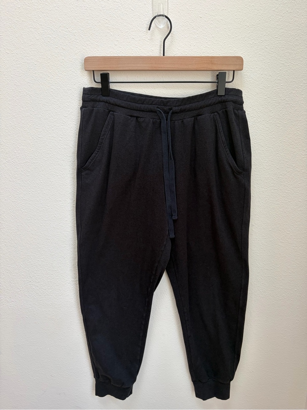 Zella Jogger Pants Drawstring Tapered Cropped Athletic Gray Black Size Medium - Picture 2 of 6
